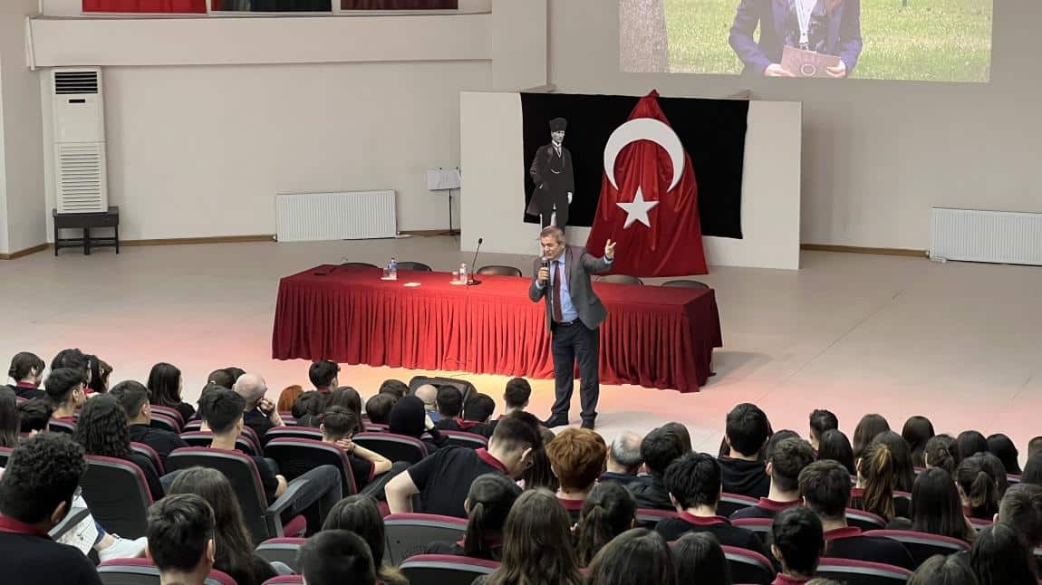 Ankara Üniversitesi Öğretim Üyesi Prof. Dr. Sayın ERTEN GÖKÇE #BAL Konferans ve Gösteri Salonunda Öğrencilerimizle 